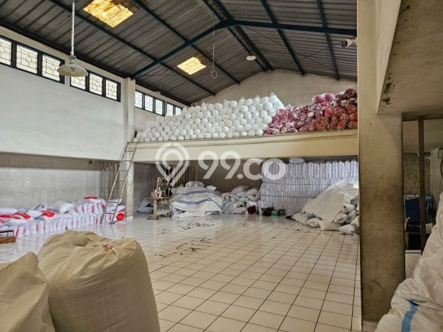 Unit Gudang Dijual di Astanaanyar Bandung 1100m2 Unit Gudang Dijual di Astanaanyar Bandung 1100m2
