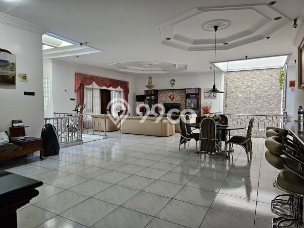 Unit Gudang Dijual di Astanaanyar Bandung 1100m2 Unit Gudang Dijual di Astanaanyar Bandung 1100m2