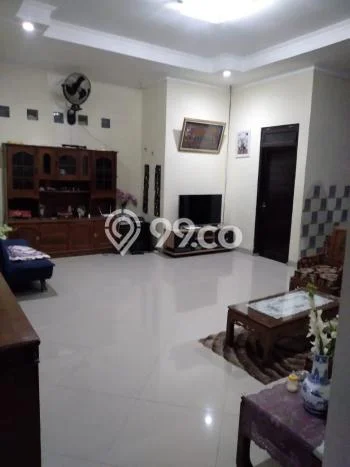 Rumah Modern Cantik 5 Kamar Bisa Langsung Pindah di Depok Rumah Modern Cantik 5 Kamar Bisa Langsung Pindah di Depok