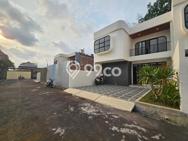 Dijual Cepat Rumah Favorit Siap Huni LB 125m2 di Depok, Sleman Dijual Cepat Rumah Favorit Siap Huni LB 125m2 di Depok, Sleman