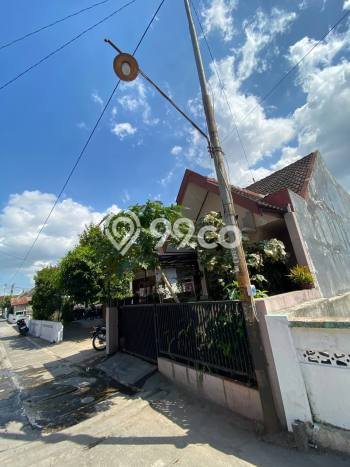 Jual Rumah Strategis Bagus Punya 2 KT di Gamping Sleman SHM Jual Rumah Strategis Bagus Punya 2 KT di Gamping Sleman SHM