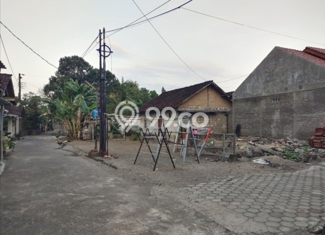 Tanah Investasi Dijual di Sleman Punya Luas 120m2 Tanah Investasi Dijual di Sleman Punya Luas 120m2
