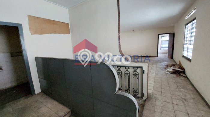 Ruko disewakan lokasi strategis Klojen Malang 225m2 Ruko disewakan lokasi strategis Klojen Malang 225m2