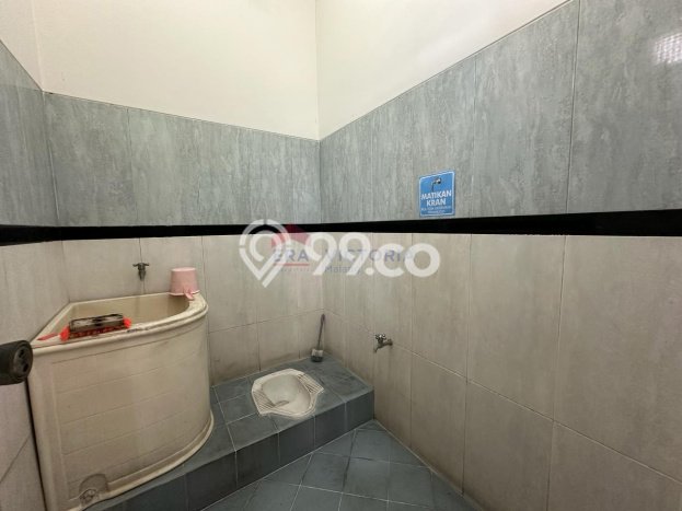 Ruko bagus disewakan di Klojen Malang dengan LB 160m2 harga sewa terbaik Ruko bagus disewakan di Klojen Malang dengan LB 160m2 harga sewa terbaik