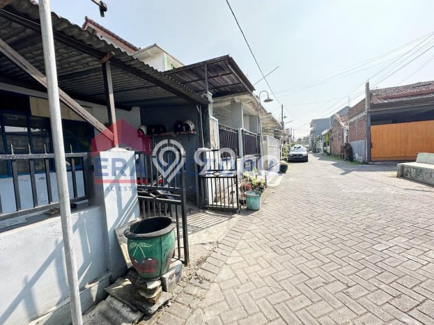 Rumah Sederhana Dijual Lokasi Pakis 2 Kamar dengan Luas Tanah 84m2 Rumah Sederhana Dijual Lokasi Pakis 2 Kamar dengan Luas Tanah 84m2