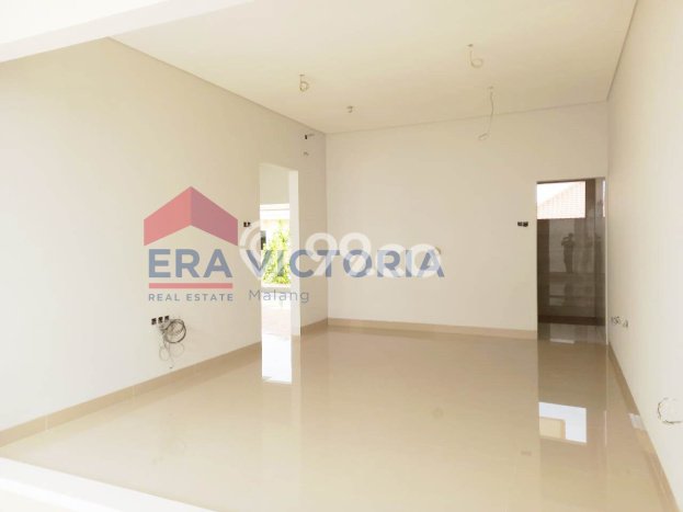 Jual Rumah Luas Elegan Dengan View Cantik di Surabaya Kota, Surabaya Jual Rumah Luas Elegan Dengan View Cantik di Surabaya Kota, Surabaya