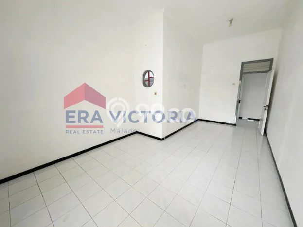 Jarang Ada! Rumah Sewa 4 Kamar Bagus Siap Huni Gunung-gunung Jarang Ada! Rumah Sewa 4 Kamar Bagus Siap Huni Gunung-gunung