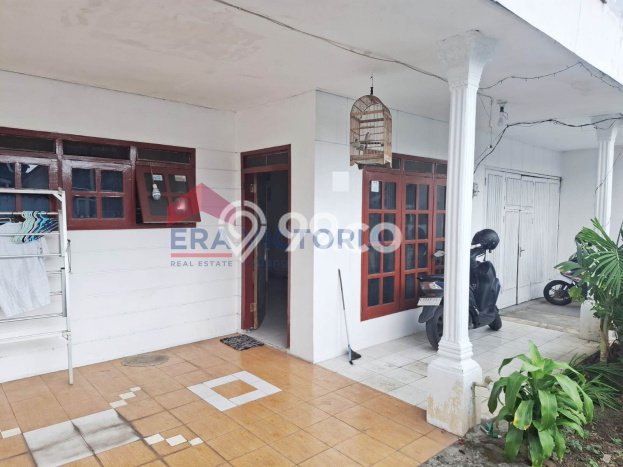 Rumah Strategis Modern Lb 200m2 di Blimbing, Malang Rumah Strategis Modern Lb 200m2 di Blimbing, Malang