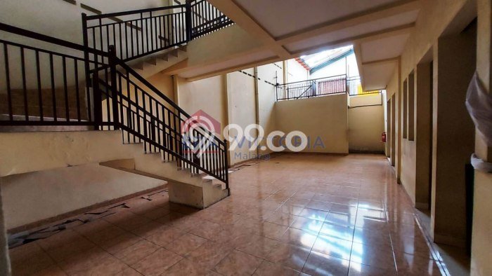 Gudang Dijual di Prime Area Malang Luas 800m2 Gudang Dijual di Prime Area Malang Luas 800m2