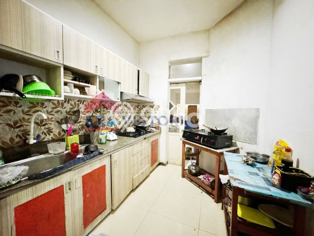 Dijual Cepat Rumah Favorit Siap Huni LB 300m2 di Klojen, Malang Dijual Cepat Rumah Favorit Siap Huni LB 300m2 di Klojen, Malang