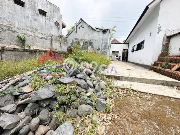 Rumah Mewah Siap Huni LT 1161m2 di Tumpang, Malang Rumah Mewah Siap Huni LT 1161m2 di Tumpang, Malang