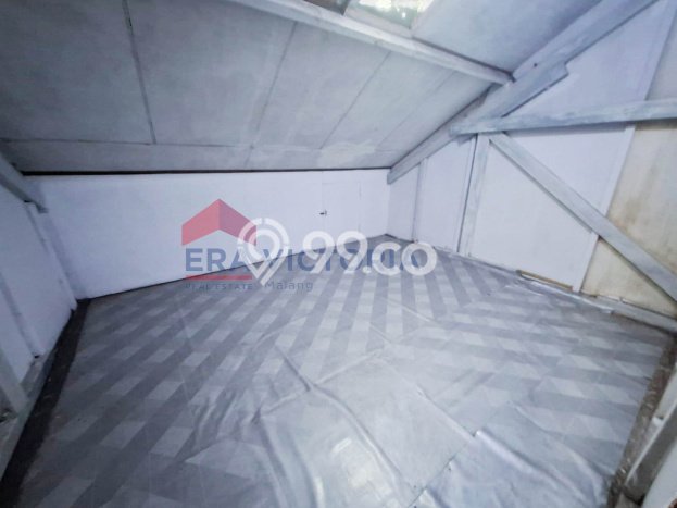 Rumah Strategis Modern Lb 200m2 di Blimbing, Malang Rumah Strategis Modern Lb 200m2 di Blimbing, Malang