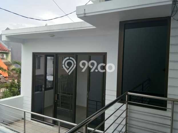 Dijual Rumah Eksklusif 3 KT di Pakuwon CIty, Surabaya Dijual Rumah Eksklusif 3 KT di Pakuwon CIty, Surabaya