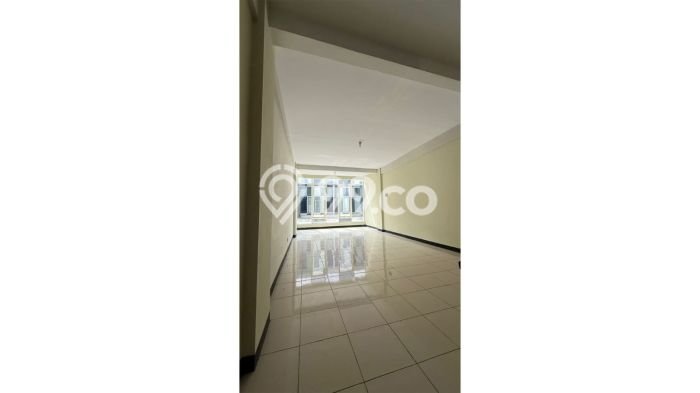 Ruko Bagus LT 58m2 LB 175m2 Dijual di Mulyorejo Surabaya Ruko Bagus LT 58m2 LB 175m2 Dijual di Mulyorejo Surabaya