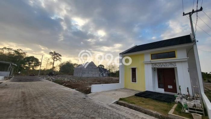 Hunian Terjangkau Dijual di Moncongloe, Maros Harga Rp.200 Juta Hunian Terjangkau Dijual di Moncongloe, Maros Harga Rp.200 Juta