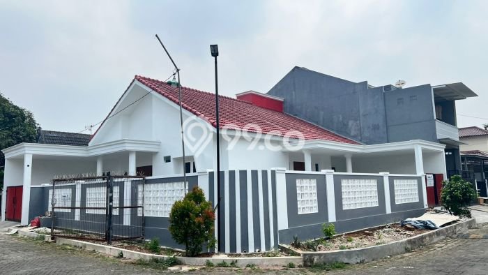 Rumah Eksklusif Siap Huni LT 271m2 di Tangerang, Tangerang Rumah Eksklusif Siap Huni LT 271m2 di Tangerang, Tangerang