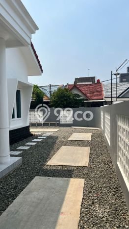 Rumah Eksklusif Siap Huni LT 271m2 di Tangerang, Tangerang Rumah Eksklusif Siap Huni LT 271m2 di Tangerang, Tangerang