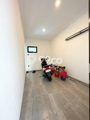 Rumah Luxury Modern Tanpa Renovasi di Mampang Jakarta Selatan Rumah Luxury Modern Tanpa Renovasi di Mampang Jakarta Selatan