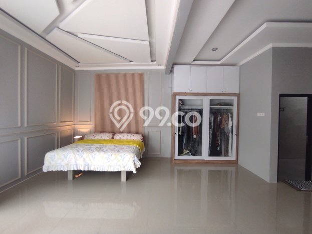Ready to Use! Premium House LT 468m2 Desain Elegan di Kemang Pratama Ready to Use! Premium House LT 468m2 Desain Elegan di Kemang Pratama