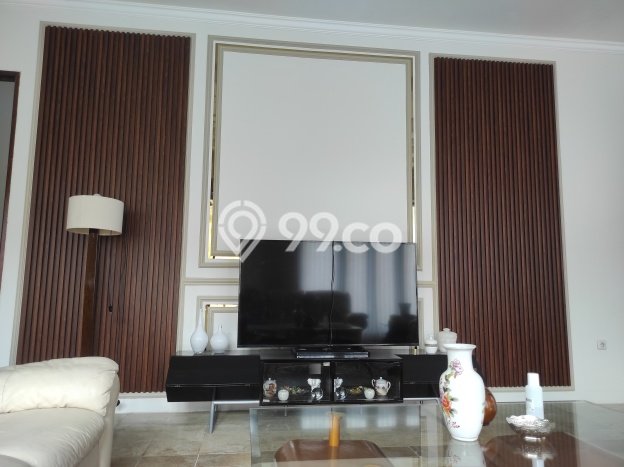 Ready to Use! Premium House LT 468m2 Desain Elegan di Kemang Pratama Ready to Use! Premium House LT 468m2 Desain Elegan di Kemang Pratama