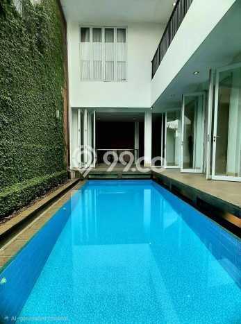 Hunian Bagus Disewakan di Pondok Indah, Jakarta Selatan LT 350m2, LB 860m2 Hunian Bagus Disewakan di Pondok Indah, Jakarta Selatan LT 350m2, LB 860m2