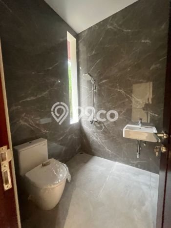 Jual Rumah Luas Elegan Dengan View Eksklusif di Sentul City, Bogor Jual Rumah Luas Elegan Dengan View Eksklusif di Sentul City, Bogor