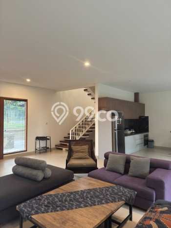 Ready to Use! Luxury House LT 1400m2 Desain Modern di Sentul City Ready to Use! Luxury House LT 1400m2 Desain Modern di Sentul City