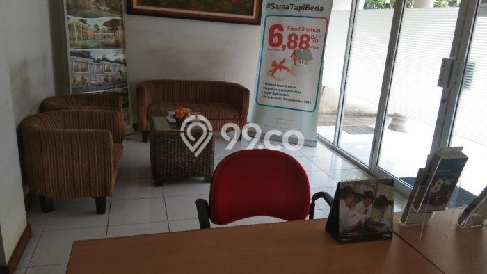Rumah Eksklusif Dijual LT 374m2 di Senen, Jakarta Pusat Rumah Eksklusif Dijual LT 374m2 di Senen, Jakarta Pusat
