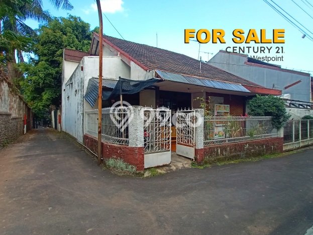 HARGA SPECIAL! Rumah Asri area Geger Kalong, Bandung, Luas 230m² Bangunan 196m² BISA KPR! HARGA SPECIAL! Rumah Asri area Geger Kalong, Bandung, Luas 230m² Bangunan 196m² BISA KPR!