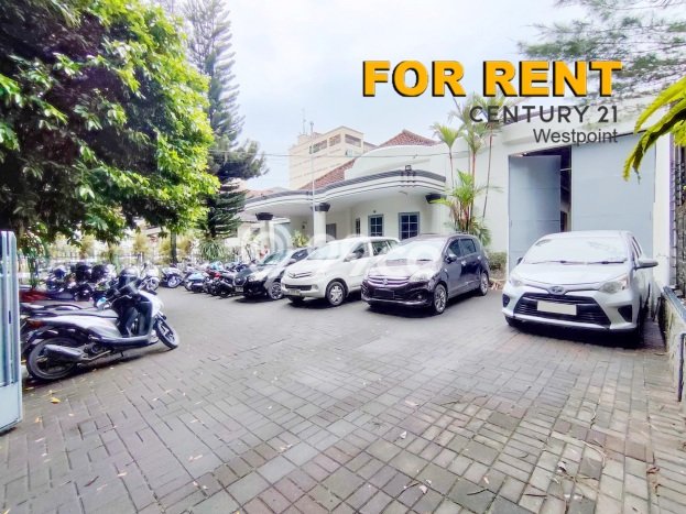 Rumah area Coblong, 4 KM, Area Asri, Luas 1109m2m² Bangunan 500m2m² Rumah area Coblong, 4 KM, Area Asri, Luas 1109m2m² Bangunan 500m2m²