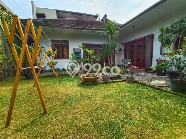 Rumah Luxury Modern Tanpa Renovasi di Bojongloa Bandung Rumah Luxury Modern Tanpa Renovasi di Bojongloa Bandung