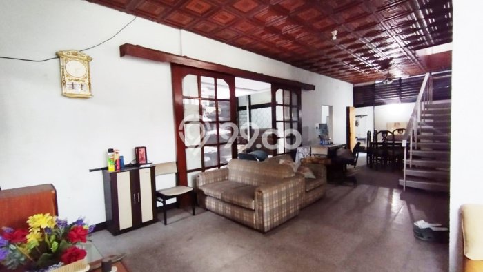 Disewakan! Rumah 6 Kamar Tidur &
3 Kamar Mandi di Buah Batu, Bandung Disewakan! Rumah 6 Kamar Tidur &
3 Kamar Mandi di Buah Batu, Bandung