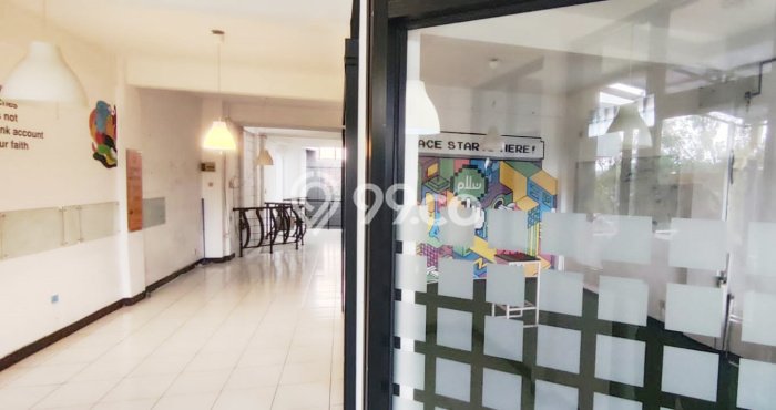 Sewa Rumah Murah di Buah Batu Bandung Punya 5 Kamar Tidur Sewa Rumah Murah di Buah Batu Bandung Punya 5 Kamar Tidur