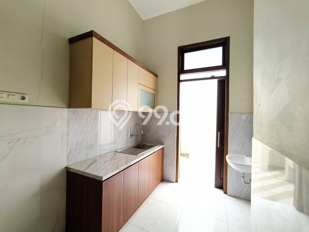 Siap Huni Hunian Elit 3 Kamar di Babakan Ciparay Dekat ke Mana Pun Siap Huni Hunian Elit 3 Kamar di Babakan Ciparay Dekat ke Mana Pun