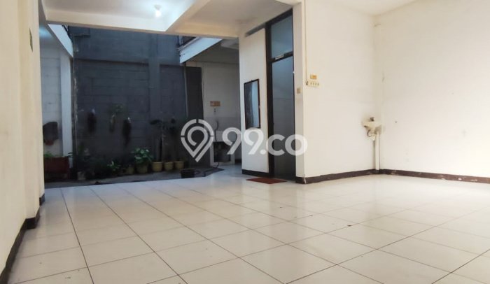Sewa Rumah Murah di Buah Batu Bandung Punya 5 Kamar Tidur Sewa Rumah Murah di Buah Batu Bandung Punya 5 Kamar Tidur
