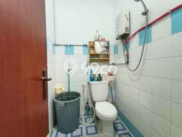 Rumah Minimalis 3 Kamar LT 180m2 di Taman Kopo Indah Rumah Minimalis 3 Kamar LT 180m2 di Taman Kopo Indah