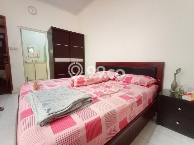 Rumah Minimalis 3 Kamar LT 180m2 di Taman Kopo Indah Rumah Minimalis 3 Kamar LT 180m2 di Taman Kopo Indah