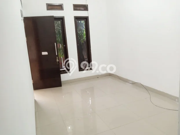 Disewakan Rumah Murah di Turangga Bandung dengan 5 Kamar Tidur Disewakan Rumah Murah di Turangga Bandung dengan 5 Kamar Tidur