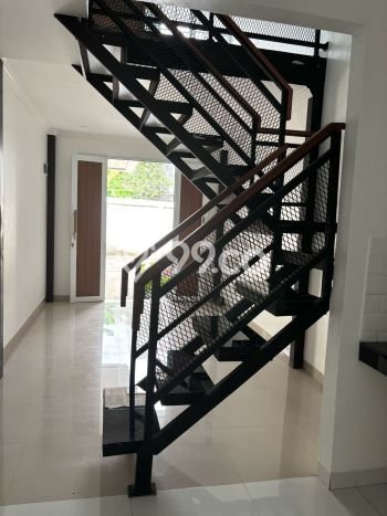 Rumah Modern 3 KT di Tanah Baru Depok Unfurnished Rumah Modern 3 KT di Tanah Baru Depok Unfurnished