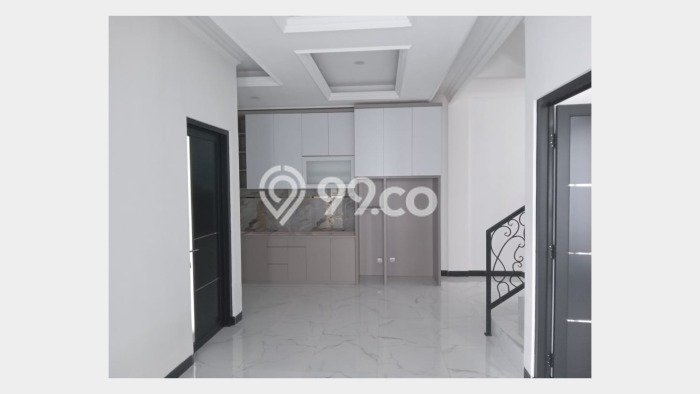 For Sale Rumah 5 Kamar Lokasi Ideal Nyaman dan Strategis di Jagakarsa For Sale Rumah 5 Kamar Lokasi Ideal Nyaman dan Strategis di Jagakarsa