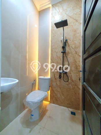 Jual Rumah Eksklusif 4 KT di Lenteng Agung, Jakarta Selatan Jual Rumah Eksklusif 4 KT di Lenteng Agung, Jakarta Selatan
