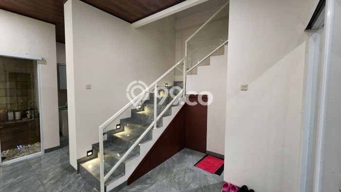 Dijual Cepat Rumah Favorit Siap Huni LB 144m2 di Cinere, Depok Dijual Cepat Rumah Favorit Siap Huni LB 144m2 di Cinere, Depok