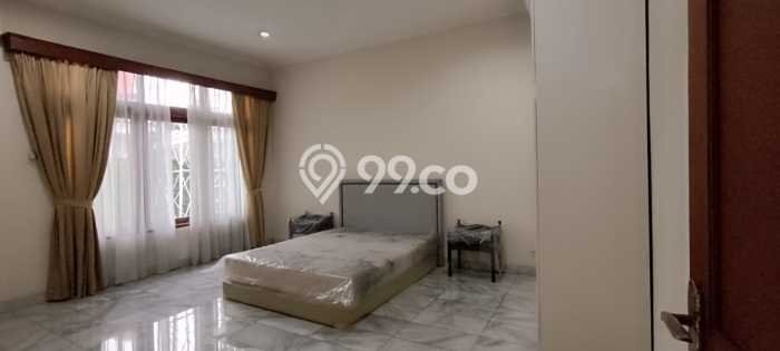 Disewakan! Rumah 5 Kamar Tidur &
5 Kamar Mandi di Tb Simatupang, Jakarta Selatan Disewakan! Rumah 5 Kamar Tidur &
5 Kamar Mandi di Tb Simatupang, Jakarta Selatan