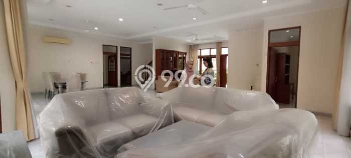 Disewakan! Rumah 5 Kamar Tidur &
5 Kamar Mandi di Tb Simatupang, Jakarta Selatan Disewakan! Rumah 5 Kamar Tidur &
5 Kamar Mandi di Tb Simatupang, Jakarta Selatan