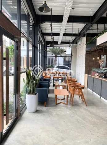Komersial Disewa di Jakarta Barat dengan LB 180m2 Area Komersial Ramai Komersial Disewa di Jakarta Barat dengan LB 180m2 Area Komersial Ramai