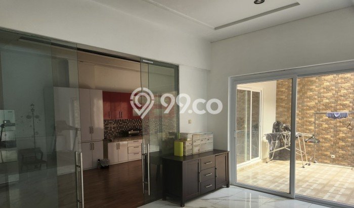 Jual Rumah Mewah Elegan Dengan View Cantik di Raffles Hills, Jakarta Timur Jual Rumah Mewah Elegan Dengan View Cantik di Raffles Hills, Jakarta Timur