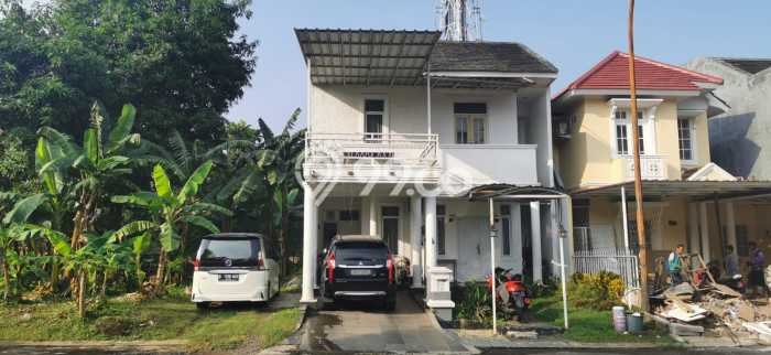 Rumah Minimalis 4 Kamar LT 144m2 di Kota Wisata Rumah Minimalis 4 Kamar LT 144m2 di Kota Wisata