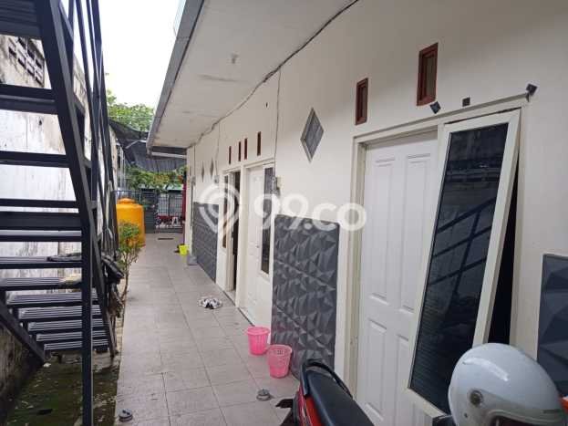 Unit Kost Dijual di Lamongan Kota dengan 8 Kamar Area Strategis Unit Kost Dijual di Lamongan Kota dengan 8 Kamar Area Strategis