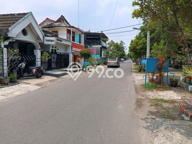 KESEMPATAN EMAS! Rumah Berkualitas area Lamongan Kota, Lamongan, Luas 147m2m² Bangunan 90m2m² KESEMPATAN EMAS! Rumah Berkualitas area Lamongan Kota, Lamongan, Luas 147m2m² Bangunan 90m2m²