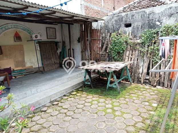 KESEMPATAN EMAS! Rumah Berkualitas area Lamongan Kota, Lamongan, Luas 147m2m² Bangunan 90m2m² KESEMPATAN EMAS! Rumah Berkualitas area Lamongan Kota, Lamongan, Luas 147m2m² Bangunan 90m2m²